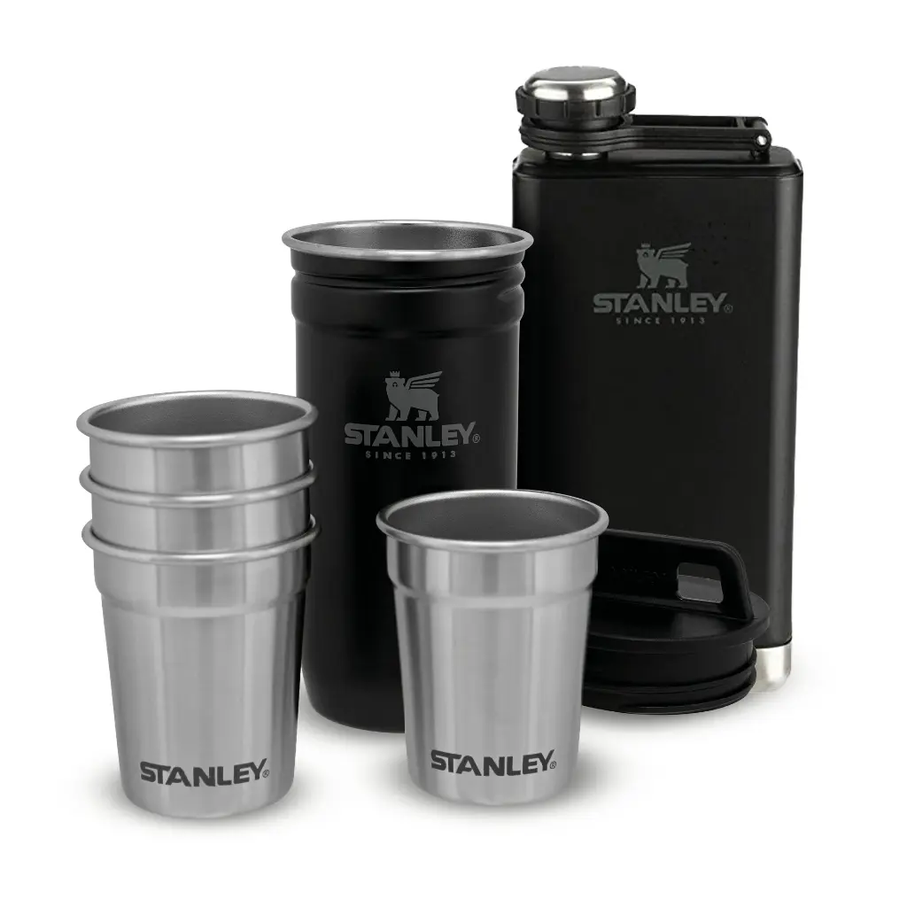 Stanley-ThePre-PartyShotGlass_FlaskSet-MatteBlack-1.webp